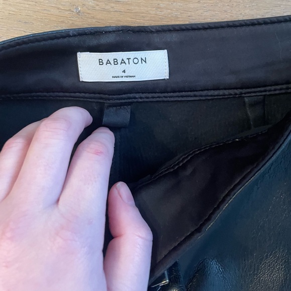 Aritzia Babaton Command Sold Out Aritzia Vegan Black Leather Pants Sz 4 - Picture 15 of 17